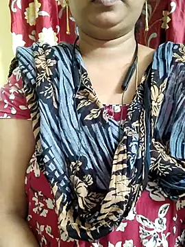 yelmaji91 online show from December 2025 05:51:01 PM