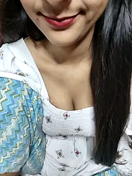 Snapshot of Indian-Aleena chatting on October 2025 07:47:01 PM Indian-Aleena online show from October 2025 07:47:01 PM