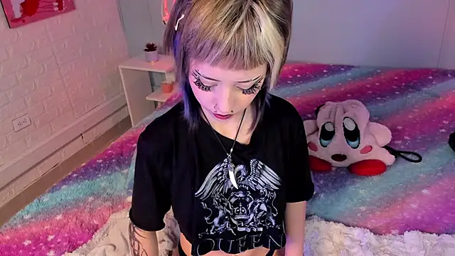 Hannahpage online show from December 2025 12:10:01 PM