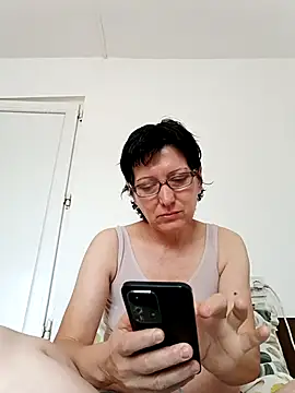 Vera Elle online show from November 2025 08:04:01 AM