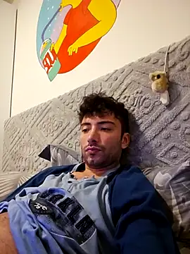 Snapshot of scopamiforte20cm chatting on November 2025 12:05:01 AM scopamiforte20cm online show from November 2025 12:05:01 AM