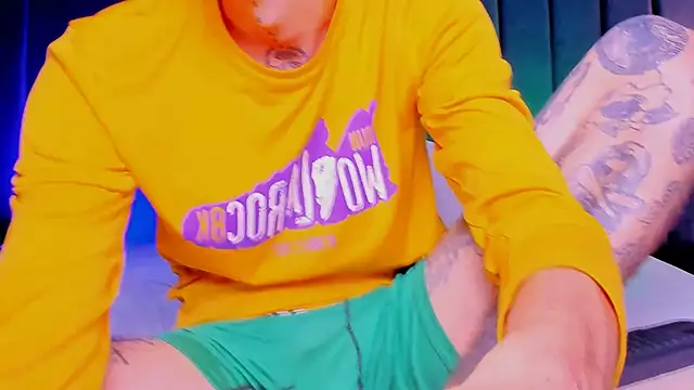 dominik thompson777 online show from November 2025 06:02:02 AM