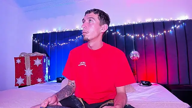 dominik thompson777 online show from November 2025 05:28:02 AM