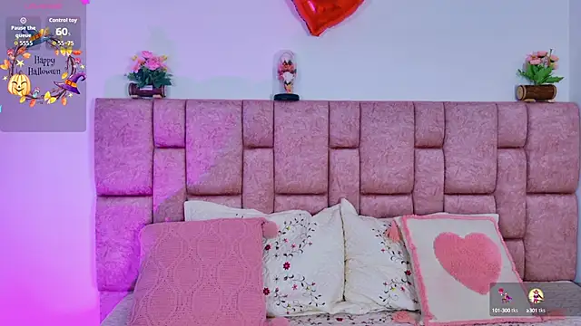 ScarlettLuxe online show from October 2025 01:01:01 PM