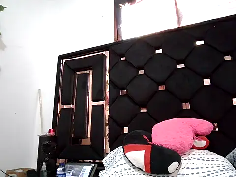 Snapshot of vegacristal88 chatting on November 2025 09:16:01 PM vegacristal88 online show from November 2025 09:16:01 PM