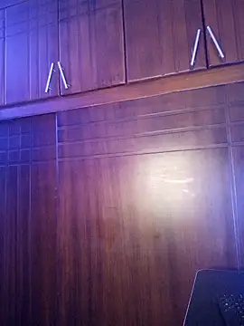 kit hott online show from April 2026 02:51:02 AM