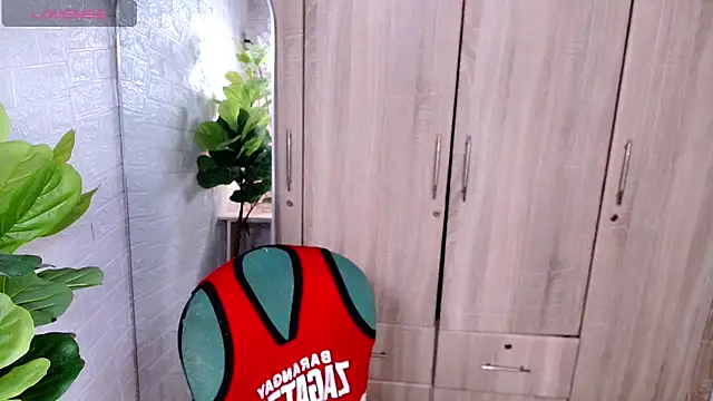 Snapshot of PinooyMilker chatting on November 2025 04:09:02 PM PinooyMilker online show from November 2025 04:09:02 PM