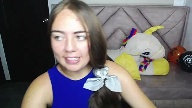 Snapshot of Luna_Star_v chatting on October 2025 03:06:02 AM Luna Star v online show from October 2025 03:06:02 AM