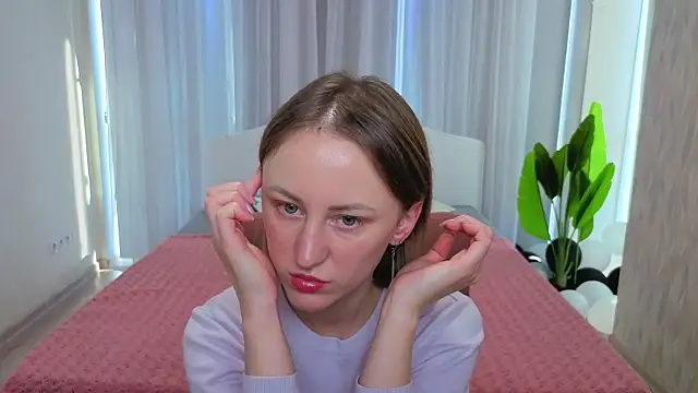 LuluChiiii online show from November 2025 10:47:01 AM