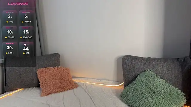 Snapshot of dan_diana chatting on October 2025 12:23:02 PM dan diana online show from October 2025 12:23:02 PM