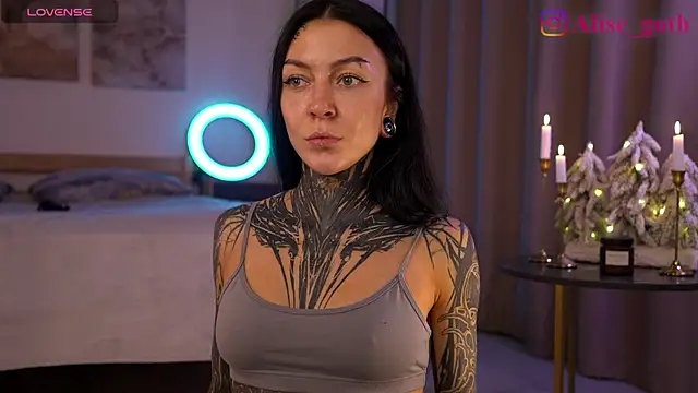 Alise Eve  online show from November 2025 06:33:02 PM