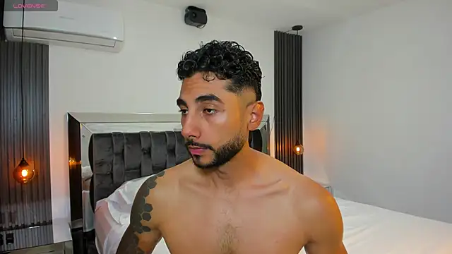 Snapshot of MARC_THOMPSON_ chatting on September 2025 01:05:02 AM MARC THOMPSON online show from September 2025 01:05:02 AM