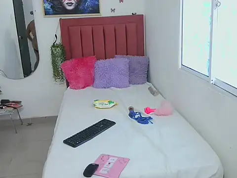 Snapshot of Daniiela_lan chatting on November 2025 05:06:01 PM Daniiela lan online show from November 2025 05:06:01 PM