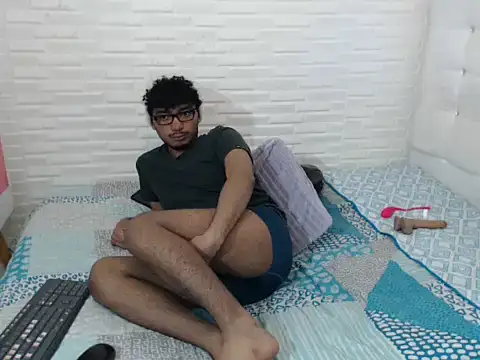 felipecams123 online show from September 2025 12:32:02 AM