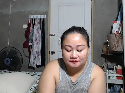 Snapshot of jengrey chatting on December 2025 01:52:02 PM jengrey online show from December 2025 01:52:02 PM