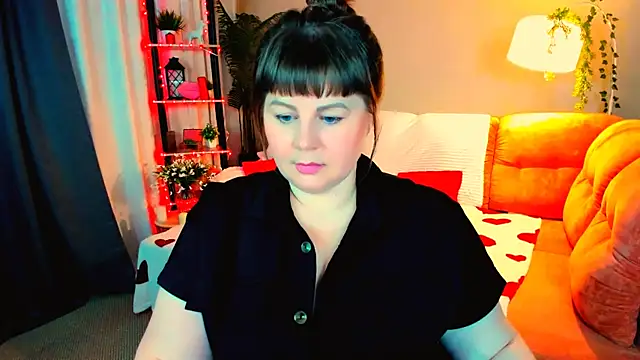 CrystaalStaar online show from April 2026 07:44:01 PM