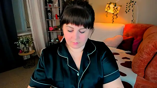 CrystaalStaar online show from June 2026 07:30:02 PM