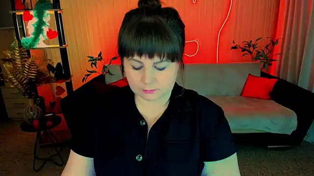 CrystaalStaar online show from June 2026 07:07:02 PM