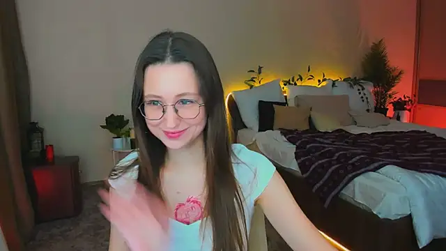 YourLovellyStory online show from February 2026 11:42:02 AM