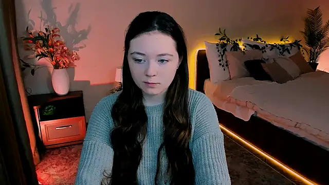 AlluringLookk online show from September 2025 03:16:02 AM