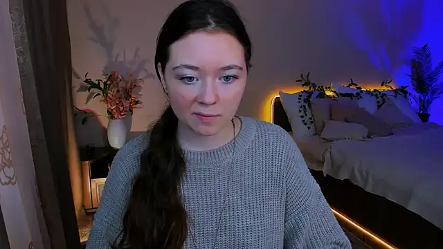 AlluringLookk online show from September 2025 04:14:02 AM