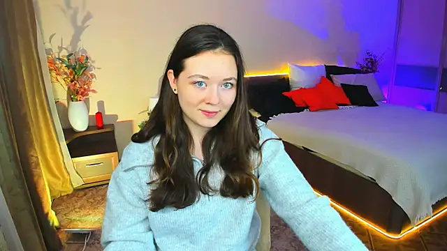 AlluringLookk online show from November 2025 12:06:01 PM