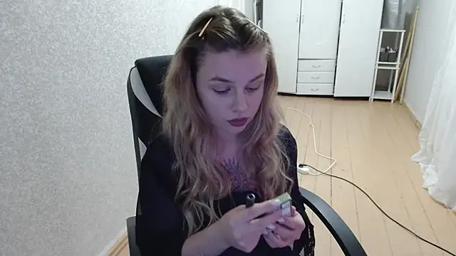 Snapshot of AngelicaHollywood chatting on November 2025 09:16:01 PM AngelicaHollywood online show from November 2025 09:16:01 PM