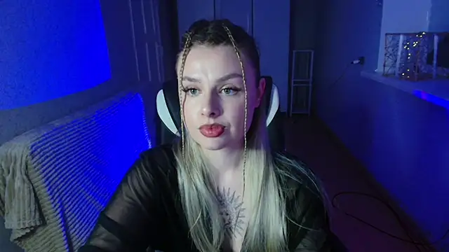 AngelicaHollywood online show from February 2026 08:18:01 PM