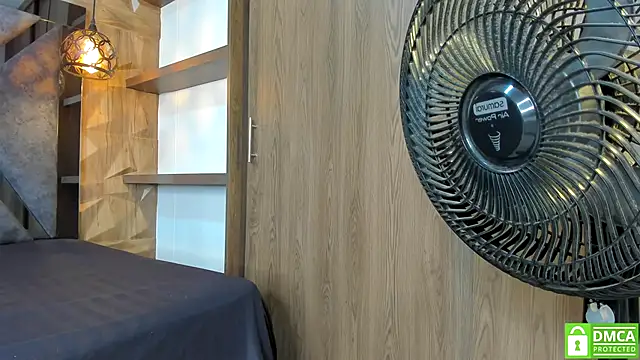 Snapshot of Ava_Bonny chatting on September 2025 04:03:01 AM Ava Bonny online show from September 2025 04:03:01 AM