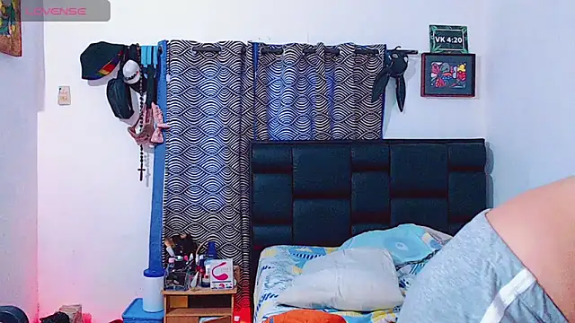 Azley sweet online show from November 2025 02:06:02 PM