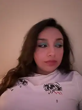 Snapshot of CharmingMaddie chatting on July 2026 04:18:01 AM CharmingMaddie online show from July 2026 04:18:01 AM