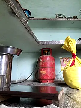 Love-pari077 online show from September 2025 01:06:02 AM