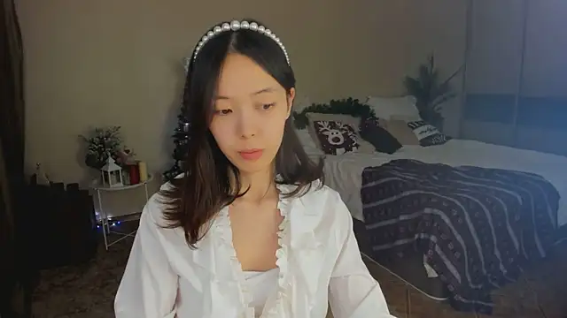 Snapshot of SoulHarmoonyy chatting on December 2025 01:28:01 PM SoulHarmoonyy online show from December 2025 01:28:01 PM