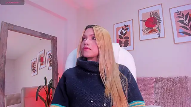 Snapshot of victoria_giraldo chatting on November 2025 05:07:01 AM victoria giraldo online show from November 2025 05:07:01 AM