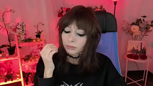 CrystallBloom online show from January 2026 07:30:01 PM