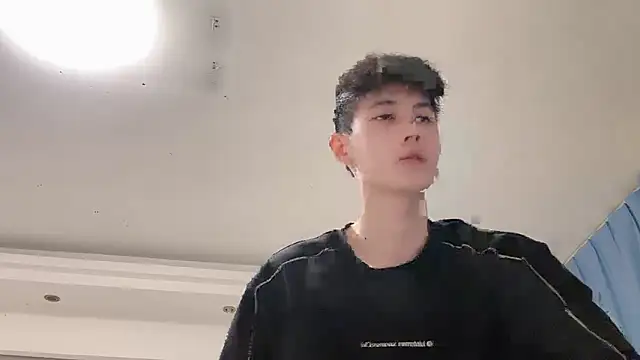 xiaojie2563 online show from March 2026 03:37:02 PM