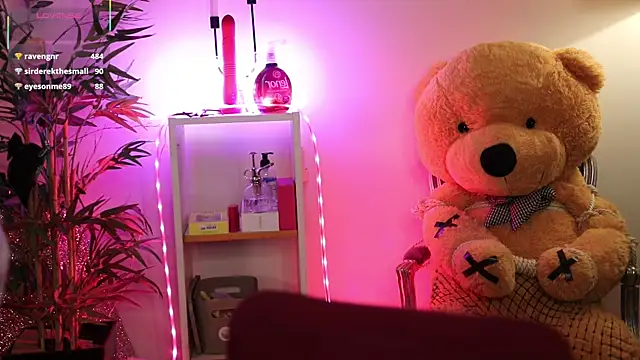 NovaHollisx online show from April 2026 04:21:02 AM