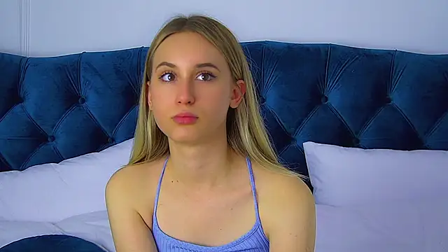 VictoriaHopsons online show from October 2025 06:36:01 PM