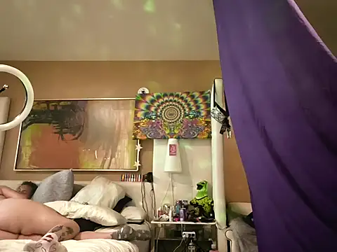 SparklesB1tch online show from April 2026 01:10:01 AM