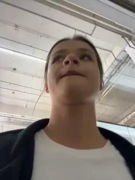 Snapshot of KittyQueeny chatting on September 2025 01:04:01 PM KittyQueeny online show from September 2025 01:04:01 PM