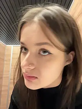 Snapshot of KittyQueeny chatting on September 2025 02:11:01 PM KittyQueeny online show from September 2025 02:11:01 PM