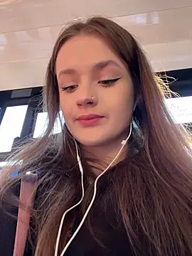 Snapshot of KittyQueeny chatting on September 2025 02:11:02 PM KittyQueeny online show from September 2025 02:11:02 PM