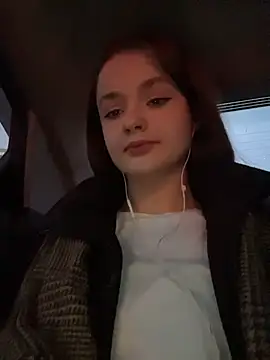 Snapshot of KittyQueeny chatting on October 2025 02:12:01 PM KittyQueeny online show from October 2025 02:12:01 PM