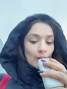 Snapshot of KittyQueeny chatting on November 2025 07:07:01 AM KittyQueeny online show from November 2025 07:07:01 AM