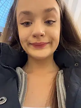 Snapshot of KittyQueeny chatting on December 2025 12:14:01 PM KittyQueeny online show from December 2025 12:14:01 PM