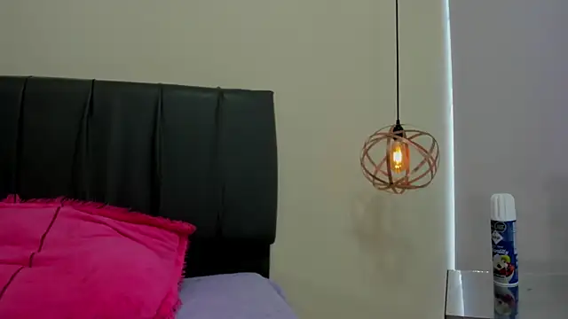 iisabella noa online show from February 2026 01:17:01 PM