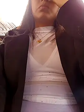 LunaHot 777 online show from September 2025 08:09:01 PM