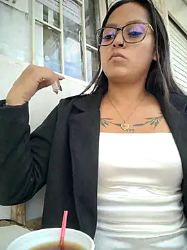 LunaHot 777 online show from October 2025 08:29:01 PM