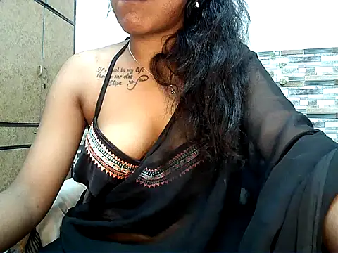 HOT AARVI11 online show from November 2025 04:06:01 PM