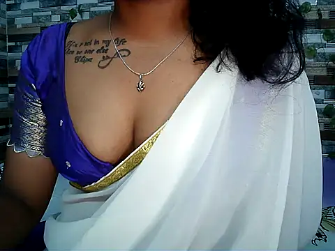 HOT AARVI11 online show from December 2025 06:12:01 PM